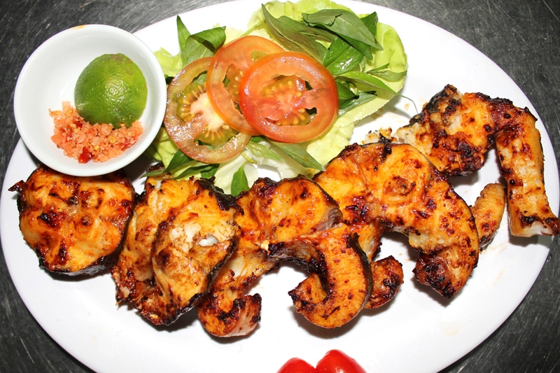 Cá lăng nướng riềng mẻ